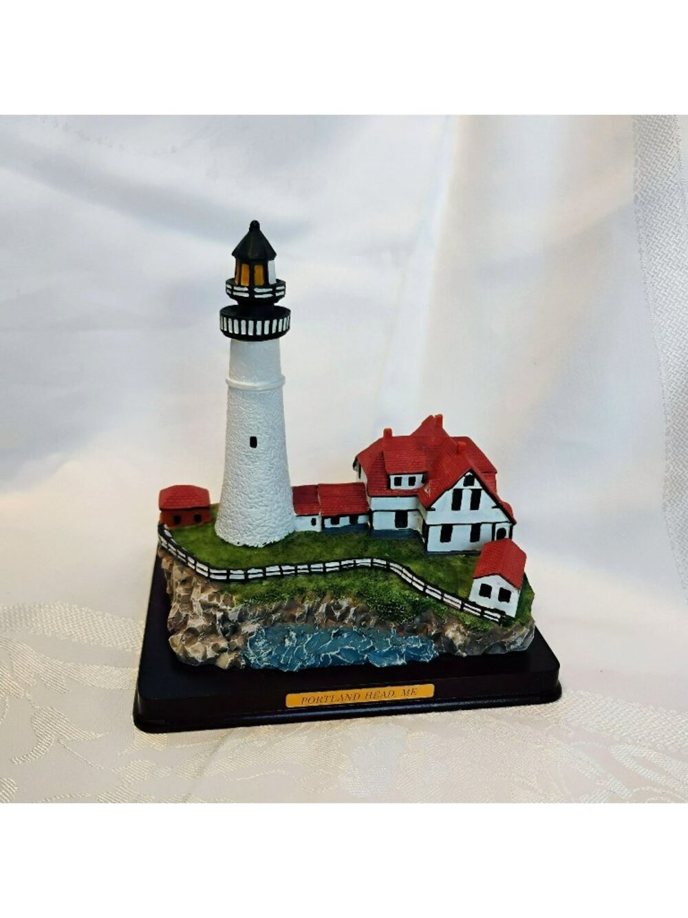 Portland Head Lighthouse Model Figurine, Oneida Studios Collection 1998 Nautical